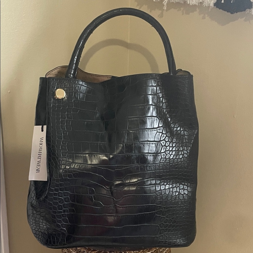 Who What Wear Black Croc-Embossed Tote